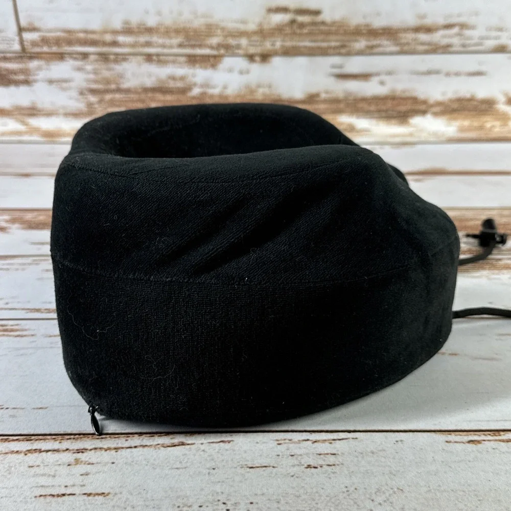 Cabeau Ergonomic Memory Foam Travel Pillow Black Velour